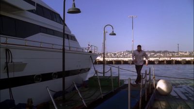 OH, CARLOS,
THANK GOD YOU'RE HERE. - Desperate Housewives