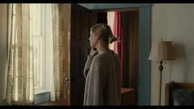 -Oh. [chuckles]
-[Bob] [imitates ghosts] - Cellphone