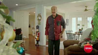 Oh, come here. - The 12 Days of Christmas Eve