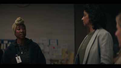 ‐Oh, come on.
‐He couldn't win
without the racists, - Y: The Last Man
