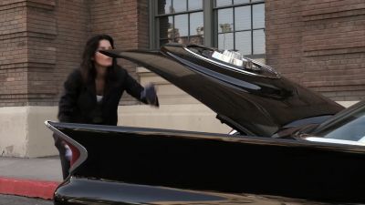 Oh,come on.Oh,come on,damn it!Stop! - Rizzoli & Isles