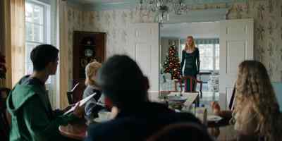 Oh, she couldn't organize
a messenger? - Babygirl