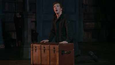 Oh cursed spite,
that ever I was born to set it right. - Great British Theatre