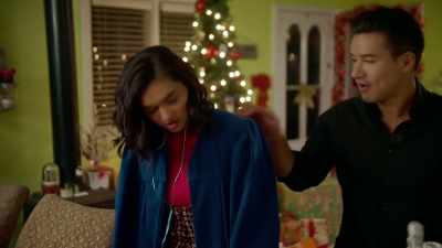 - Oh. Dad. - Feliz NaviDAD