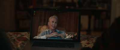 Oh, darling.
Are you having a bad night? - Silent Night