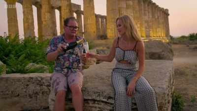 Oh, dear. That's perfect.
That's perfect. - Amanda & Alan's Italian Job
