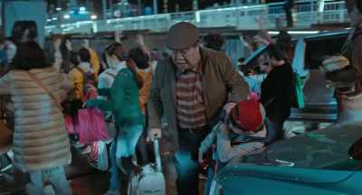 Oh dear, the ferry is leaving.
What should we do? - The Bravest
