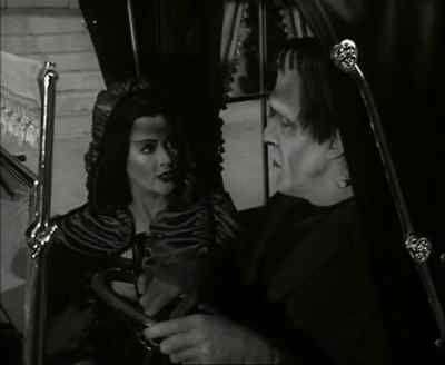 Oh, dear, they've already started.
I knew we'd be late. - The Munsters