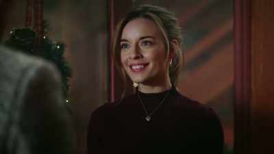 Oh, do you wanna come in
and join us for dinner? - A Taste of Christmas