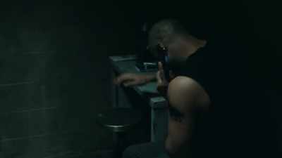 Oh, don't worry, it's not being recorded.
This is my cell. - The Night Of