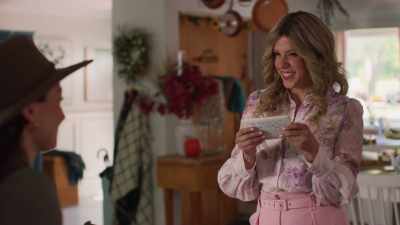 Oh Dottie, you don't
stand a chance. - The Heiress and the Handyman