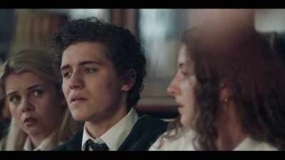-Oh, dry your eyes, James.
-[door opens] - Derry Girls