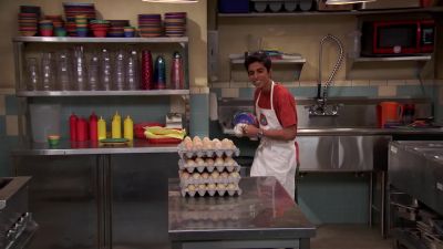 Oh, eggs, - BUNK'D