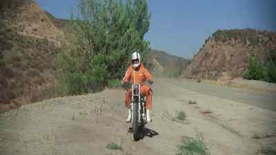 Oh, Evel, are you all right? - Viva Knievel!