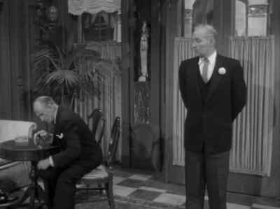 Oh, excuse me, sir.
Can I help you? - Alfred Hitchcock Presents