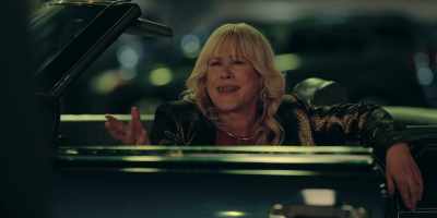 - Oh. First, you just crash the whole plan.
- Okay. - High Desert