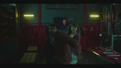 Oh, fuck!
'Ali? Ali?' - Passenger