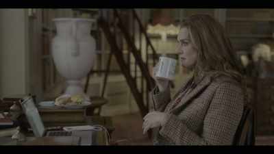 - Oh, gee, thanks.
- But your career does. - A Castle for Christmas