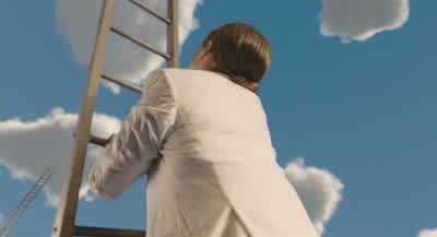 Oh... Get up there, quickly! Quickly! - The Imaginarium of Doctor Parnassus
