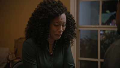 Oh, my god, my baby. - A Christmas Karen