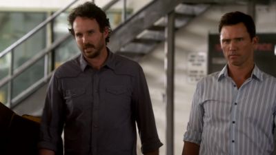 Oh, my God.
Back up. Now. - Burn Notice