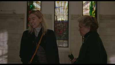 Oh, my God. [chuckles] - Pieces of a Woman