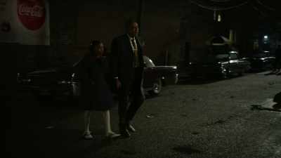 Oh, my God.
Come over here. - Godfather of Harlem