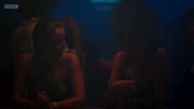 Oh, my God, do you remember
the dinner? We met? - Chloe