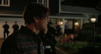 - Oh, my God.
- [Dr. Grant] Let her go! - Trap