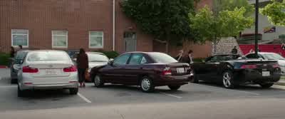 Oh, God, even my car's a DUFF. - The DUFF