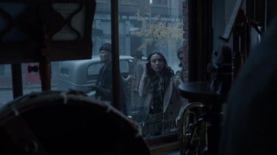 - Oh, my God.
[gasps] - The Magicians