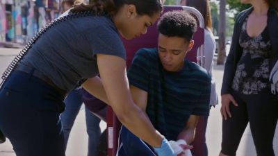 - Oh, my God.
- Hang in there, Rashidi. - Chicago Fire