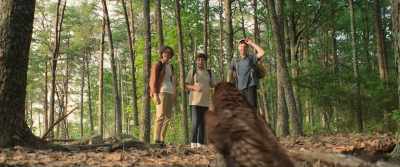 - Oh, my God.
- Holy shit. That is a full-ass hawk. - Please Don't Destroy: The Treasure of Foggy Mountain