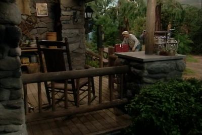 Oh, god, I love this place, al. - Married... with Children