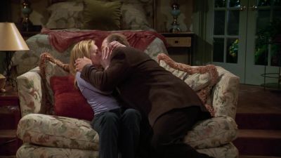 Oh, God,
I'm uncomfortable. - Frasier