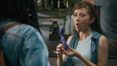 Oh, my God. It's an Ola. - The Incredible Jessica James