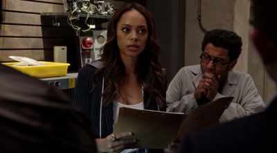Oh, my God, it's... - Ghosted