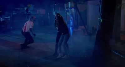 - Oh, my God!
- (MAN LAUGHING) - Hell Fest