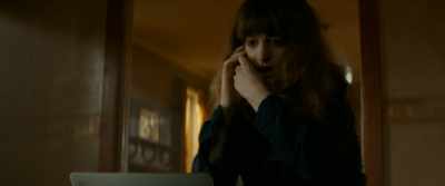 Oh my God! Oh... you know,
I need both my hands... - Colossal