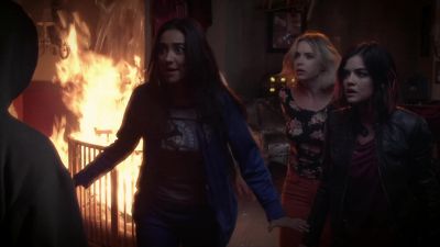 Oh, my God. Ohh! - Pretty Little Liars