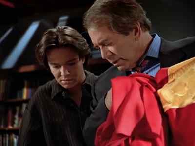 Oh, my God. - Lois & Clark: The New Adventures of Superman