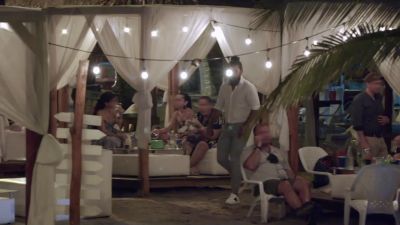 Oh, my God. - Love in Paradise: The Caribbean, A 90 Day Story
