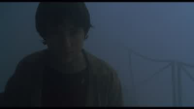 Mum? Oh, my God. What is it? It's a birdcage. For what? - Jurassic Park III