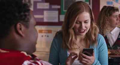Oh, my God,
so many people are texting me. - Mean Girls