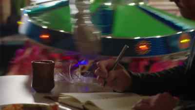 Oh, God.
Talk about a crash landing. - Roswell, New Mexico