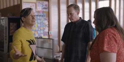 - Oh, my God! Thank you so much!
- Honey, please. - Shrill