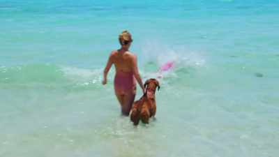 - Oh, my God,
the water's so good. - The Real Housewives Ultimate Girls Trip