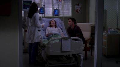 Oh, my God. What are you doing?
Oh, my God. What are you doing? - Grey's Anatomy