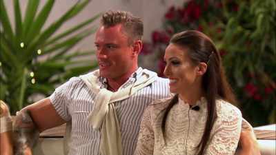 Oh, my God. Yeah. (EXHALES) - Love Island