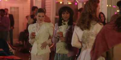 - Oh, my God.
- Yep. There they are, the Mollys. - Totally Killer